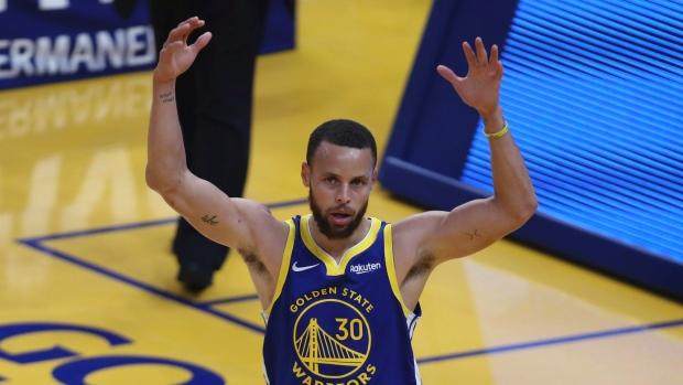 182体育app下载-【现场】库里的疯狂仍在继续 得分王已是囊中之物？